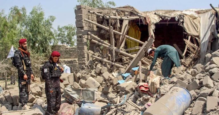 أفغانستان-تعلن-مقتل-58-جنديا-باكستانيا-في-مواجهات-حدودية.jpg