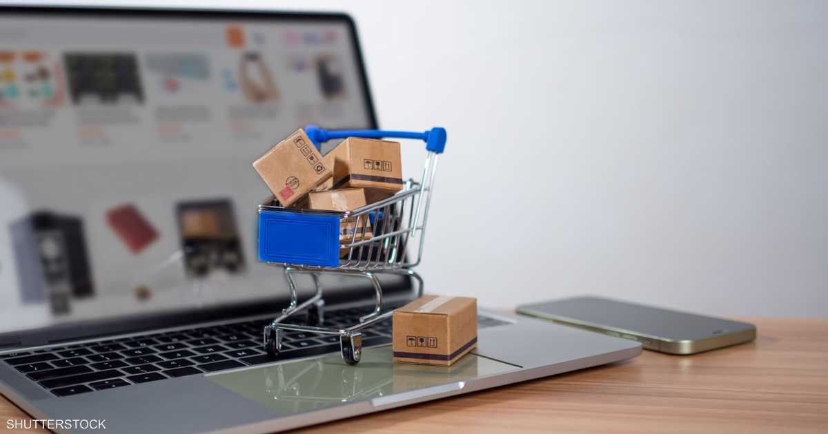 التسوق-الليلي-عبر-الإنترنت-عادة-ممتعة-أم-فخ-مالي؟.jpg