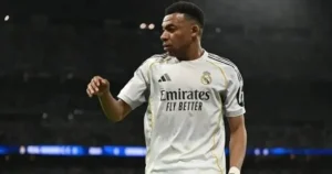 أربيلوا-جعلني-المهاجم-الرابع-في-ريال-مدريد.webp