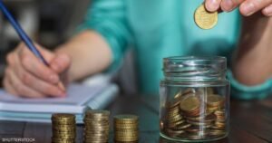 كيف-تبني-ثروة-تتيح-لك-التقاعد-قبل-الموعد-التقليدي؟.jpg