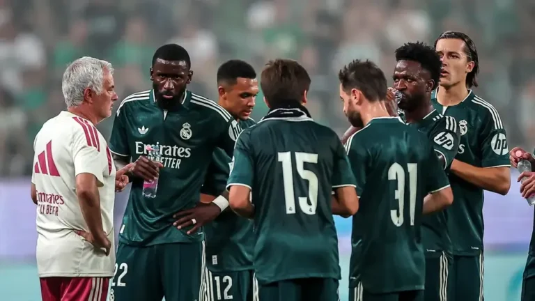 مورينيو-يعجز-عن-حل-أزمات-ريال-مدريد-قبل-انطلاق-الموسم.webp
