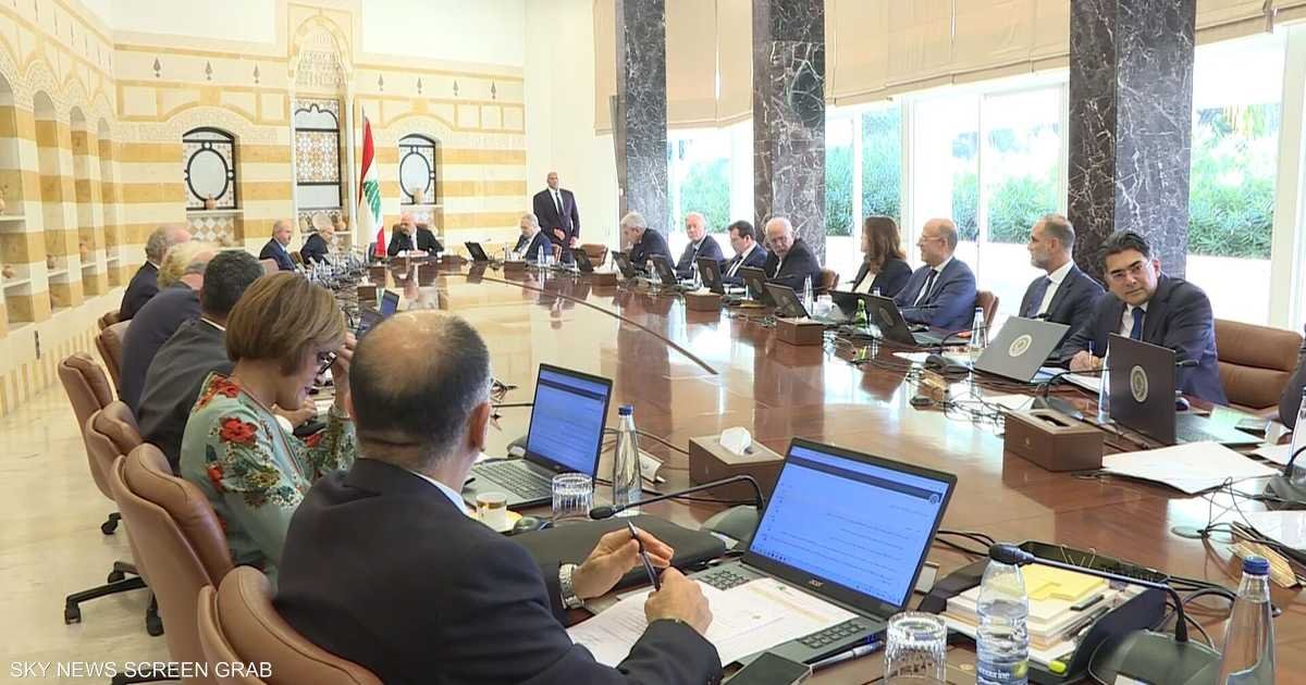 أسرار-شاحنة-المتفجرات-لماذا-يحتدم-الخلاف-في-لبنان؟.jpeg