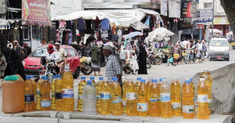 لا-أكسجين-ولا-وقود-تعز-تواجه-أزمة-إنسانية-خانقة.JPG